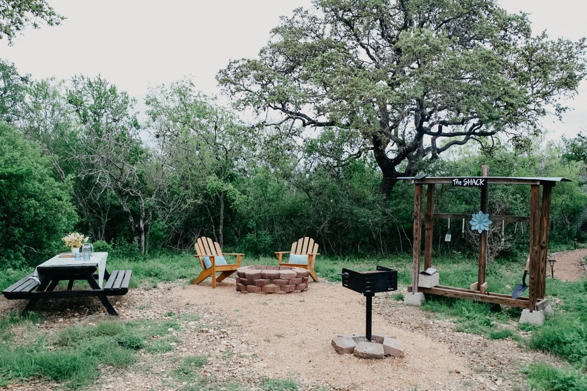The Maverick: A-Frame W/ Hammock And Tree Top View นิวบราวน์เฟลส์ ภายนอก รูปภาพ